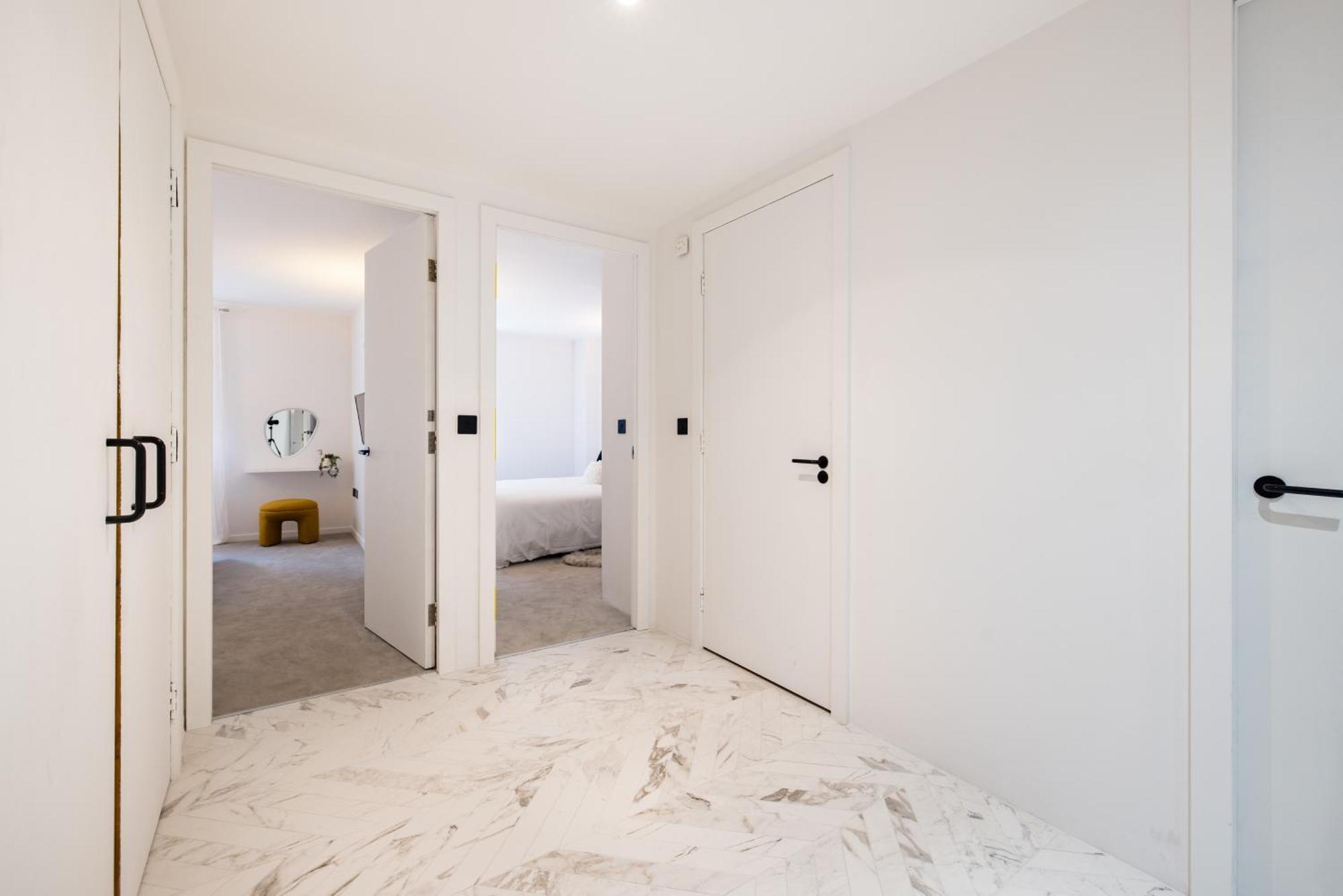 Modern, Luxury 2-bed With Private Balcony * Londra