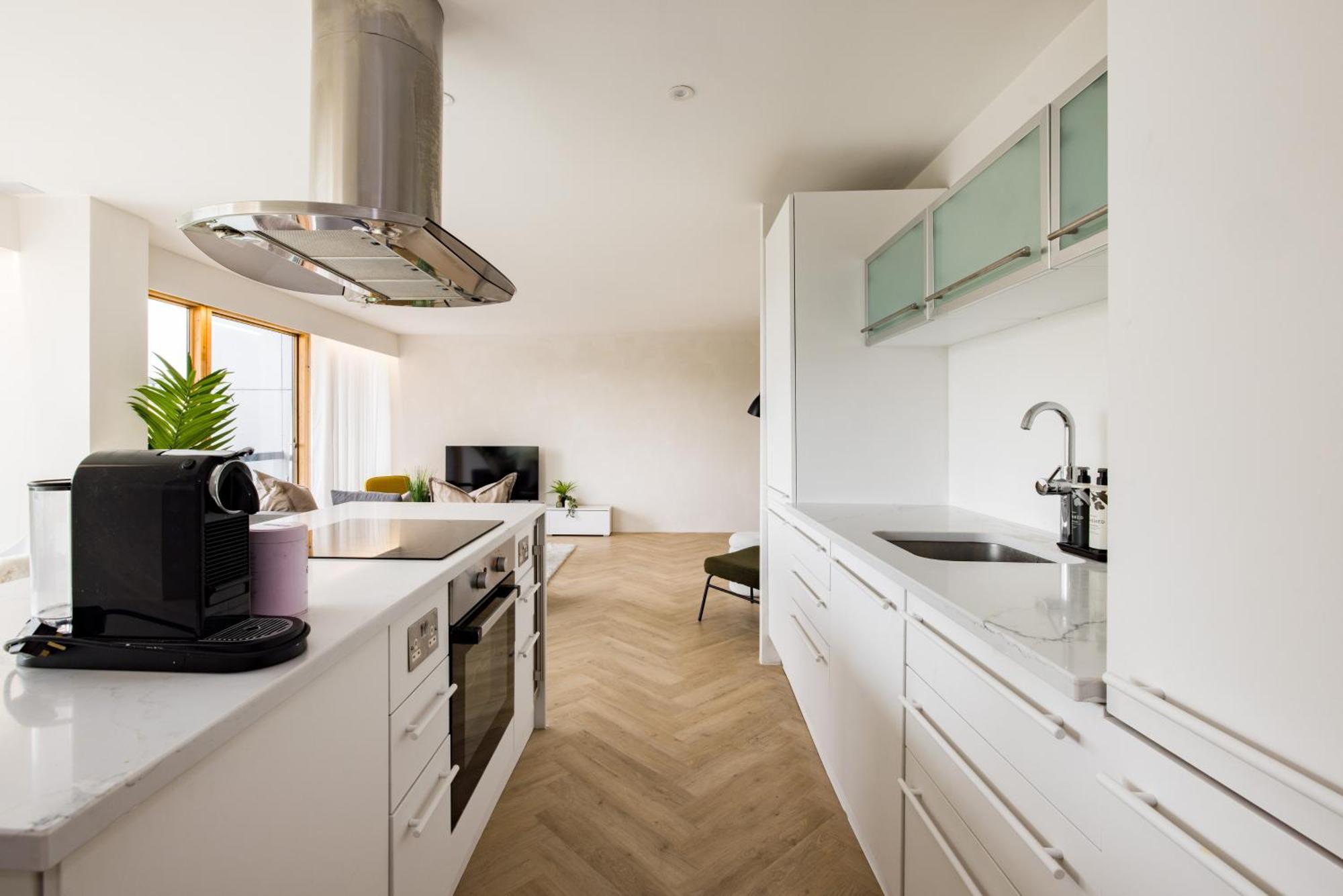 Modern, Luxury 2-bed With Private Balcony Appartamento